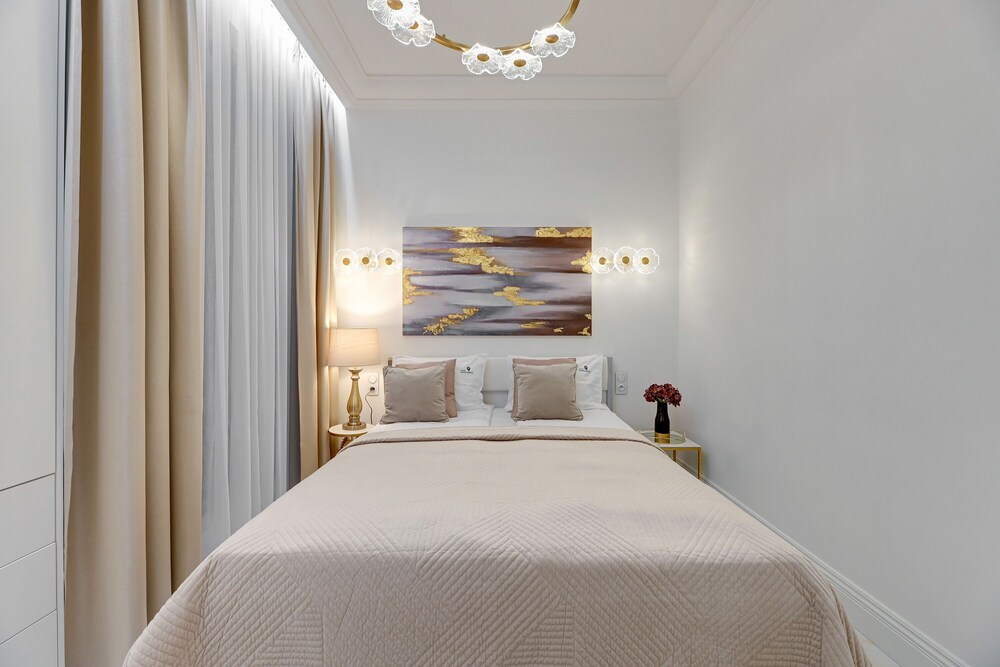 Lion Apartments - The Palace premium apartment with Old City & River View