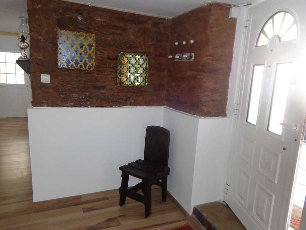 Photo 37