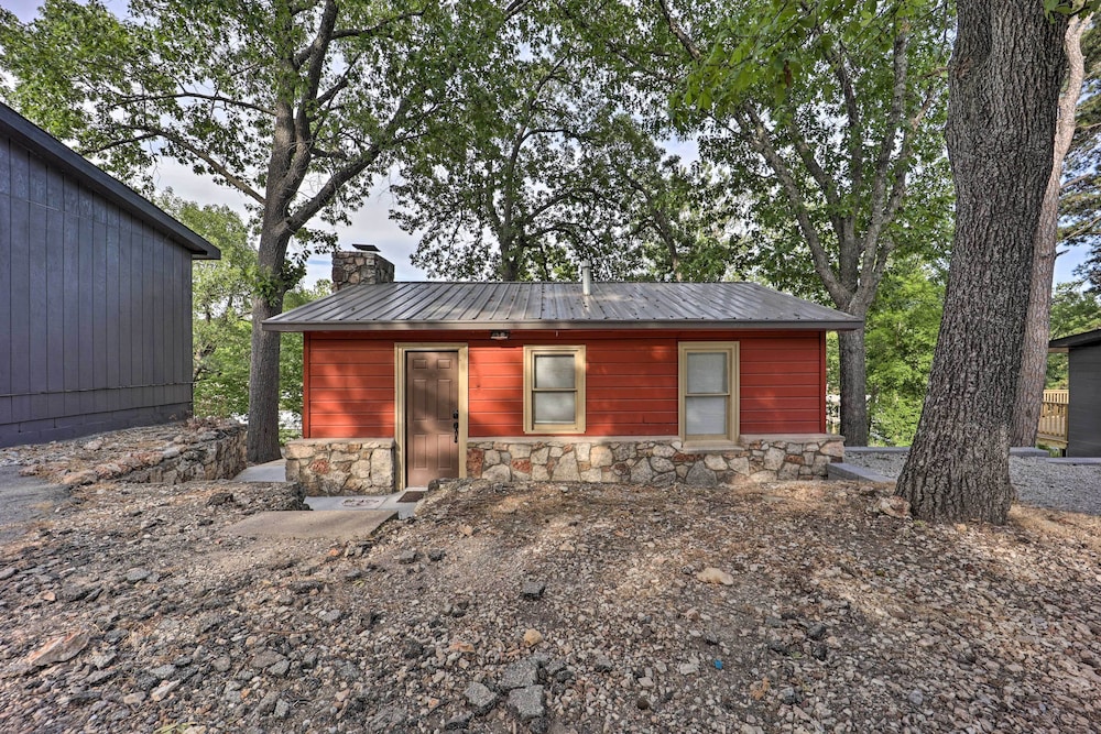 Lakefront Eucha Escape w/ Views & Boat Slip! view 4