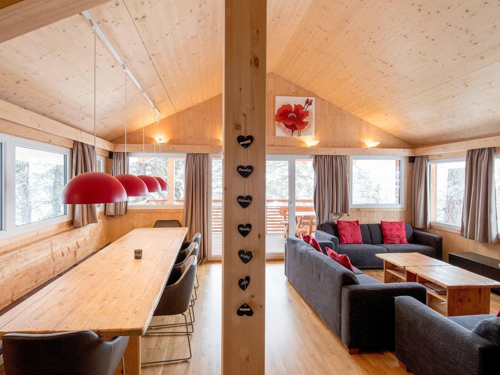 Amazing Chalet With Sauna