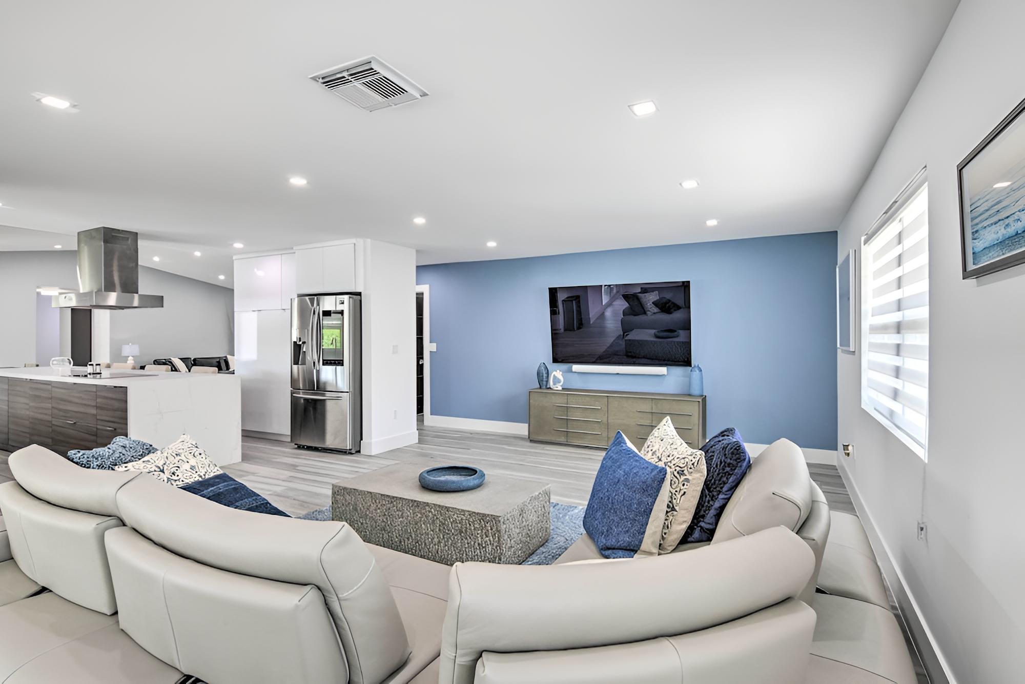 Upscale Miami Escape: 20 Mi to South Beach!