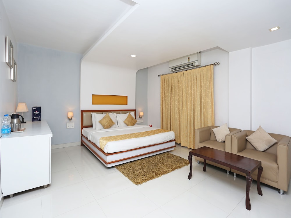 OYO 6315 Golden Leaf Resort
