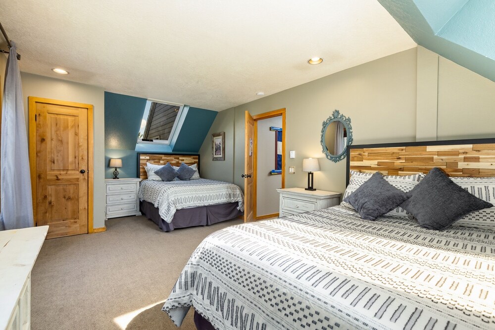 The Pines - Keystone Ski Resort CO Vacation Lodging