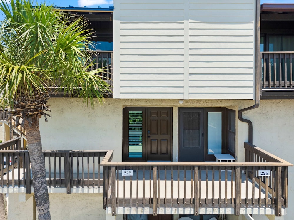 Direct Ocean View Steps to Beach Modern Updates