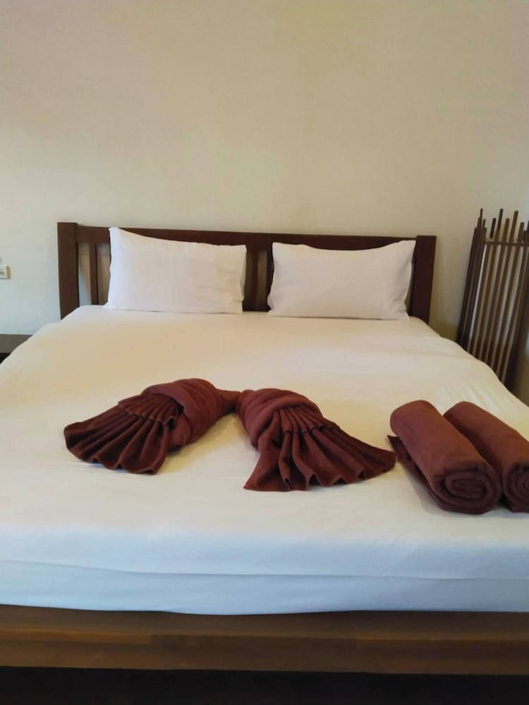 Three Bedroom Balinese Villa - a Shared Pool