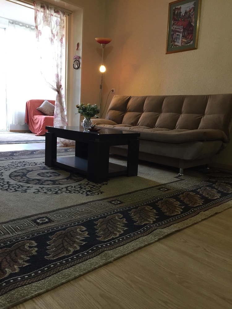 Apartment on Dimitri Uznaze view 5
