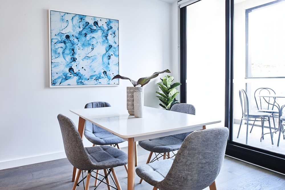 Mega Style Apartments - The Marc