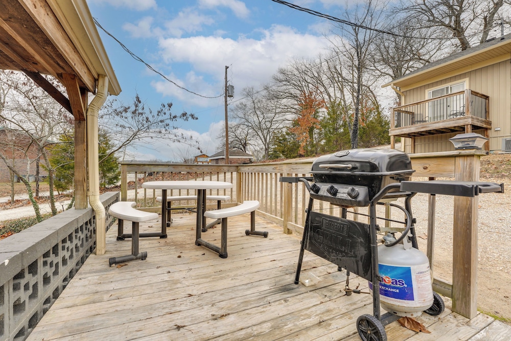 Fish, Boat & Hike On-site: Cape Fair Apartment!