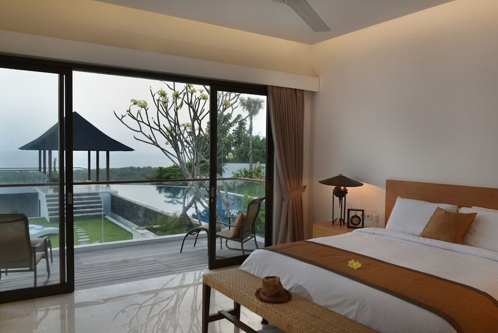 Villa Serenita 3 Bedroom view 2
