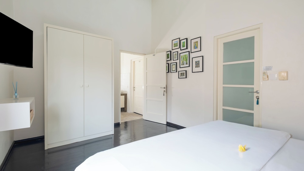 Villa Merta Sari 8 by Villa Finder