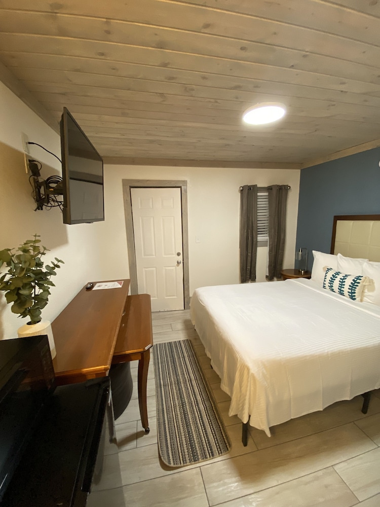 American Inn view 2