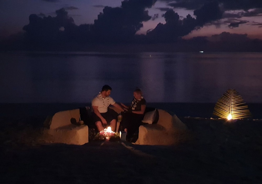 Omadhoo Inn