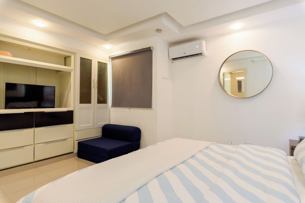 Oceanfront Condo in Ave. España Sleeps 8