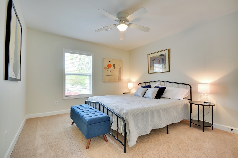 2 Mi to Downtown: Greensboro Home By Park!