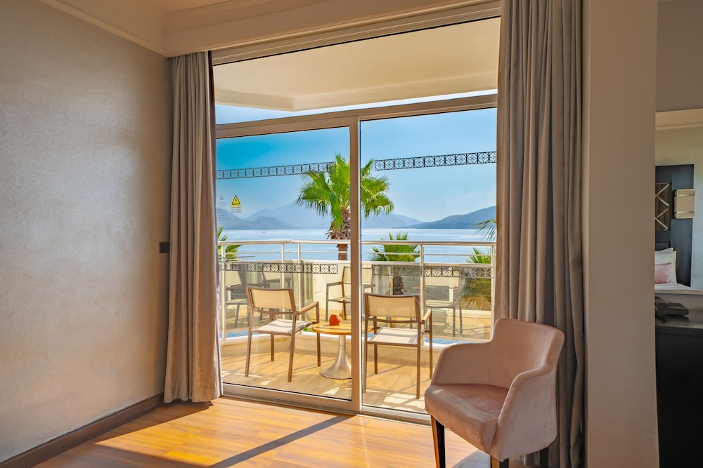 Prime Beach Otel Ex Ideal Prime Beach - Image 30