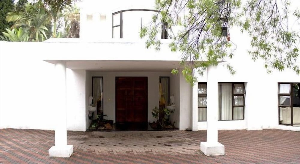 Noraclox Inn