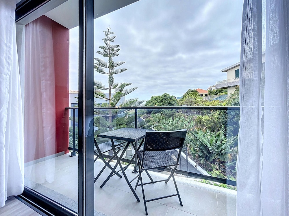 Blue Outlook Garden by Atlantic Holiday