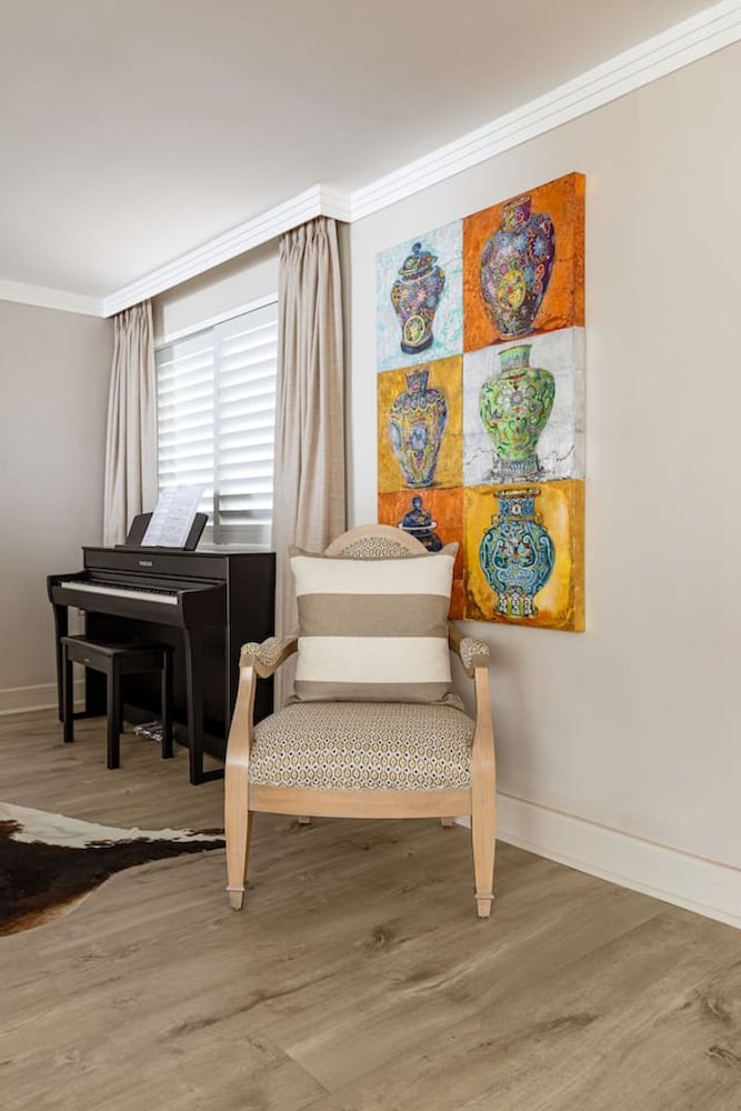 Bantry Place - Luxury Apartment
