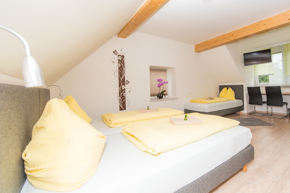 Zimmer Ferienwohnung Yassi