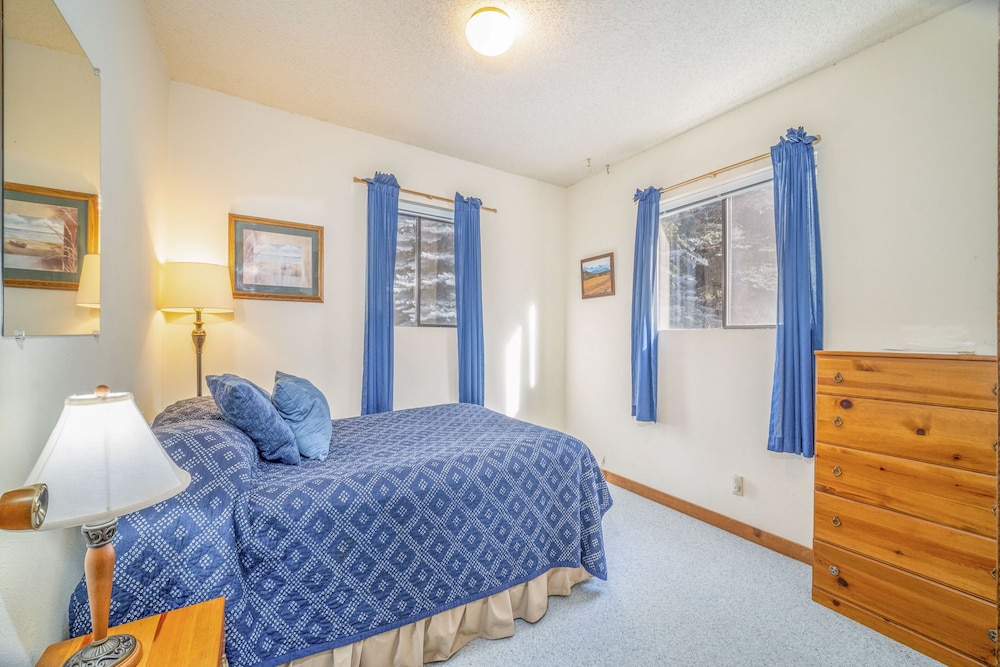 Bear Paw Lodge