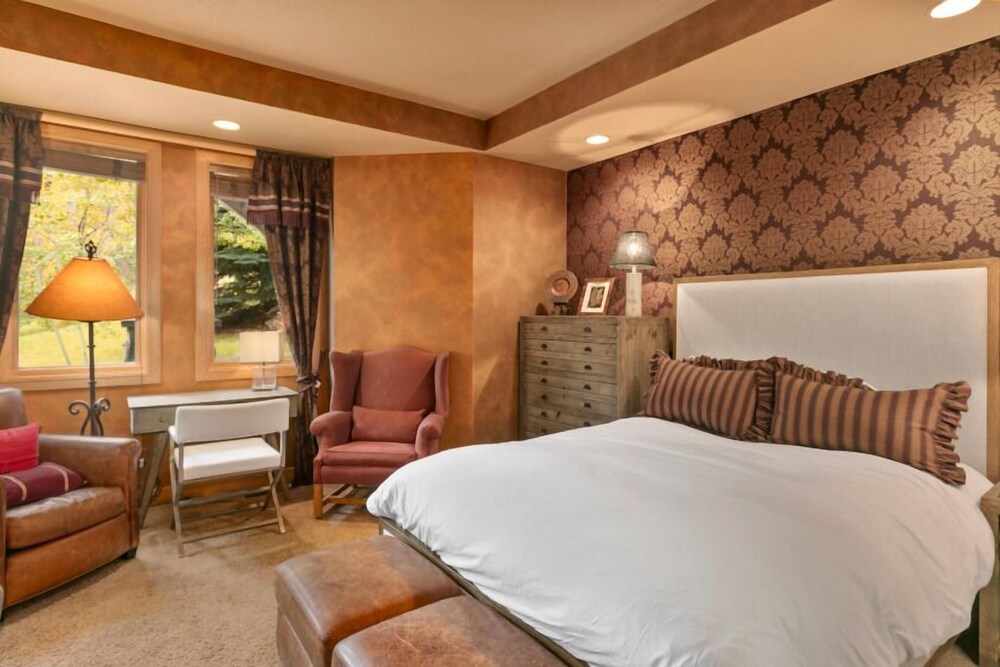 Trail's End Lodge - 4 Bedroom Residence w/ Spa #13 4 Condo