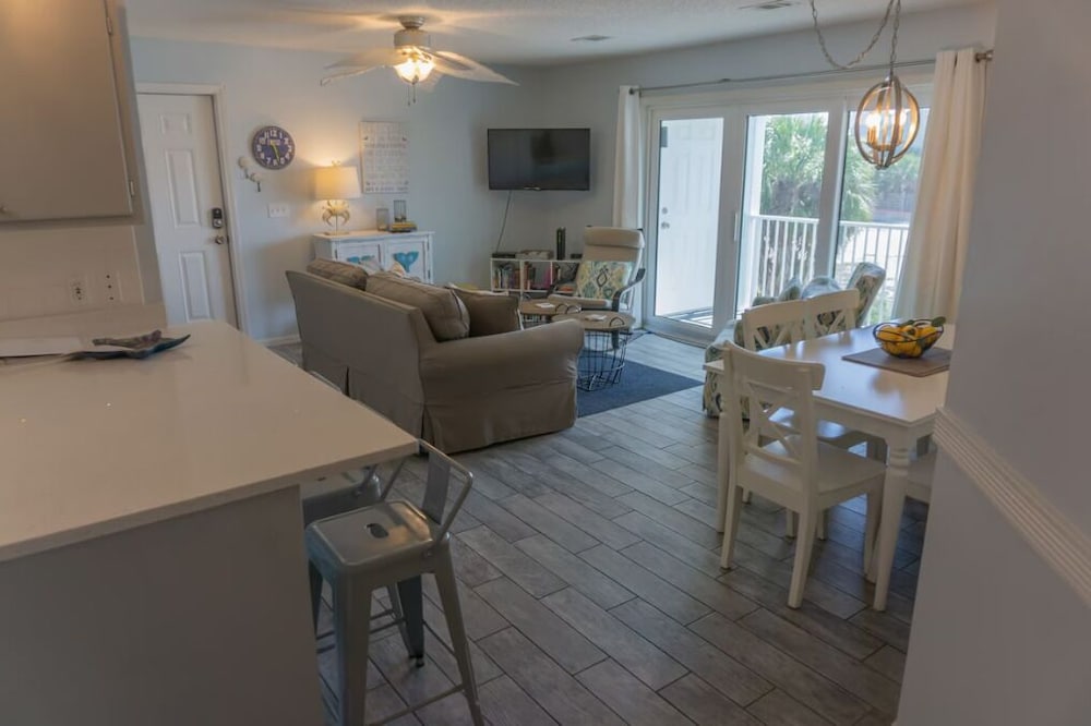 Beachside Villas 1022