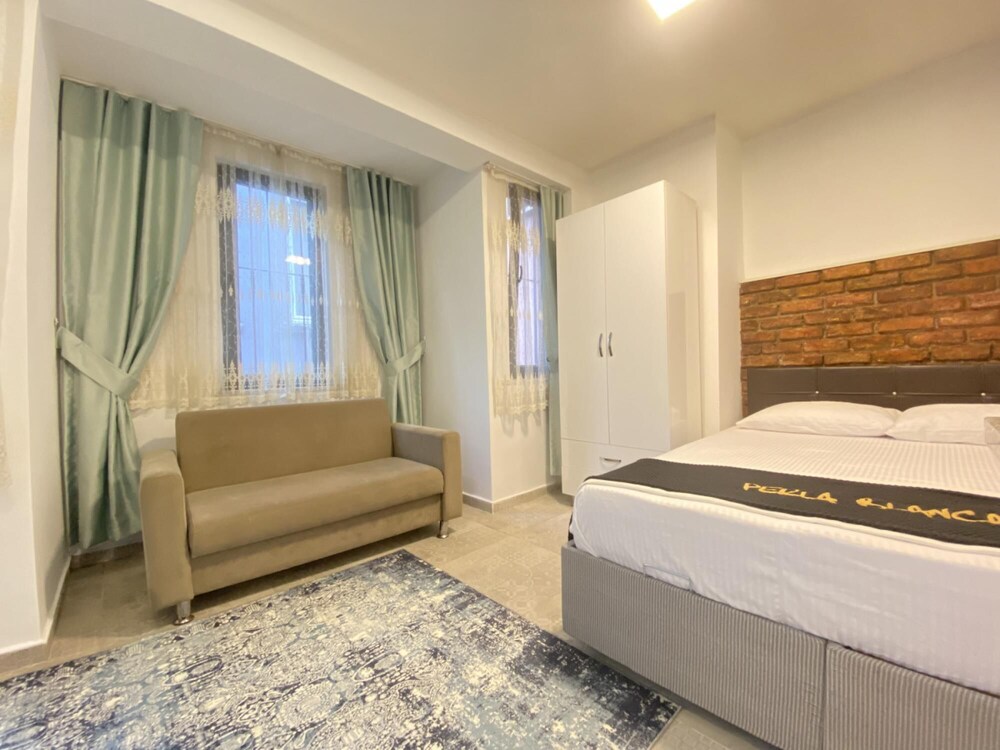 Comfy and Central Studio Flat Near Istiklal Street