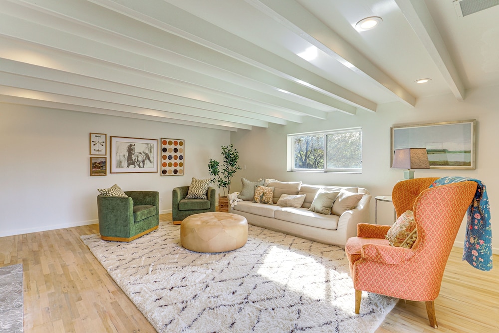 5 Mi to Hogle Zoo: Modern Retreat w/ Spacious Yard, photo 22