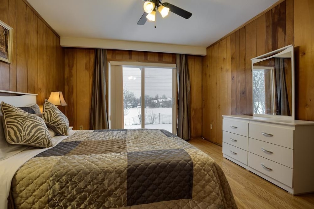 Charlton Suites Guest House