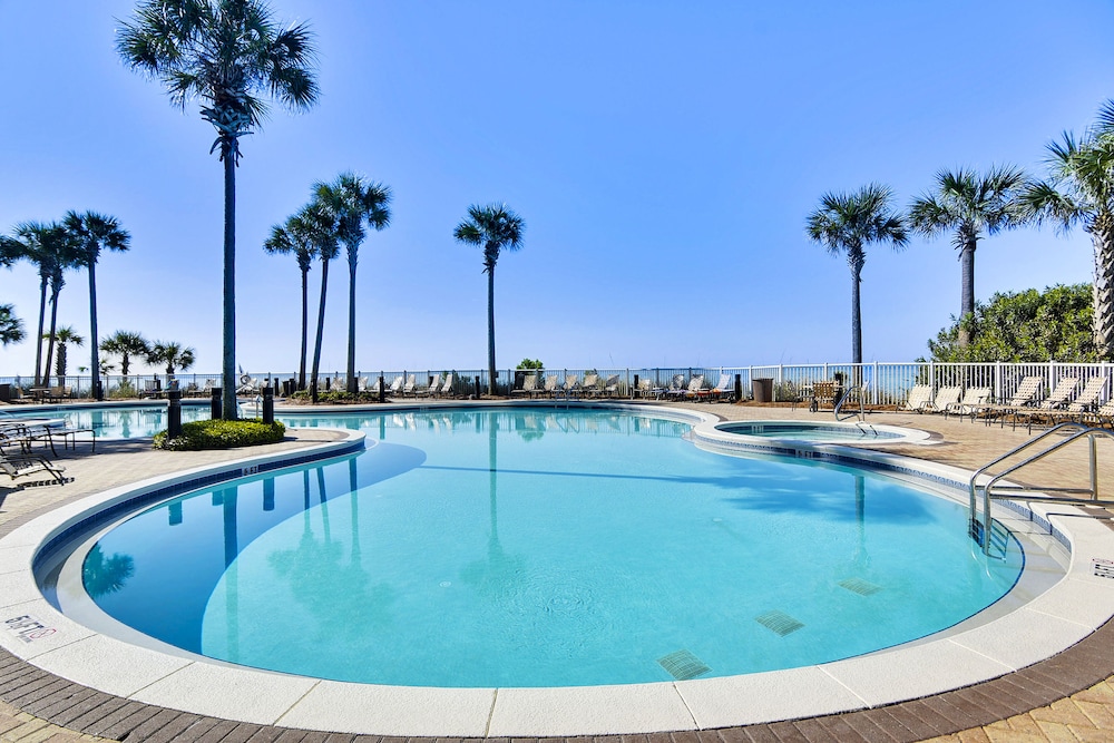 Grand Panama Beach Resort by Book That Condo