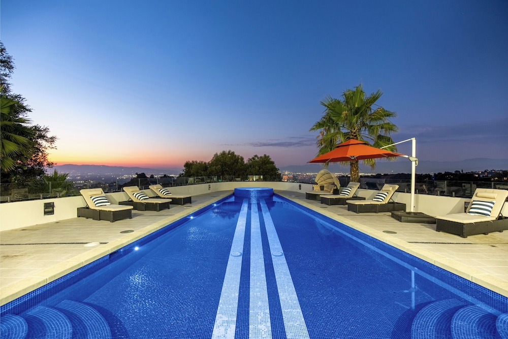 Los Angeles Vacations - Bel Air Yacht Mansion - Property Image 55