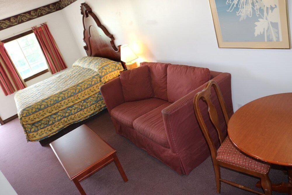 Fenelon Inn