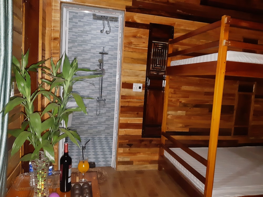 Diep Le Homestay