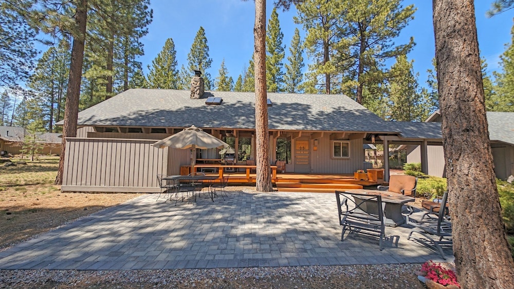 Pine Cone 3 6 Bedroom Home
