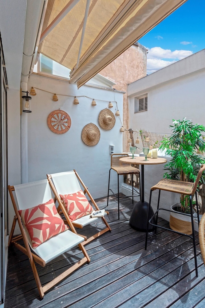 Stylish Penthouse Private Terrace Plaza Mitjana