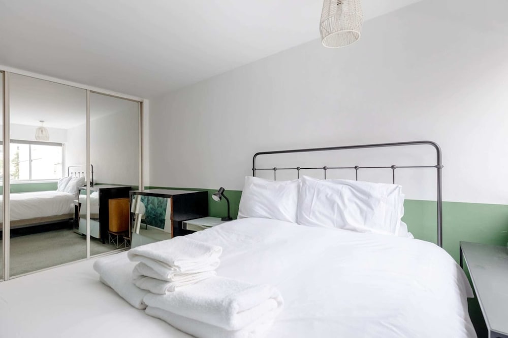 Cosy 1bedroom Flat - 2 Min Walk to Kensington Gardens!