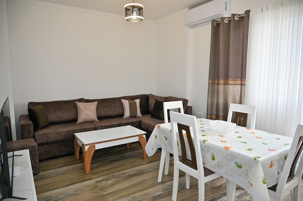 Elite Apartments