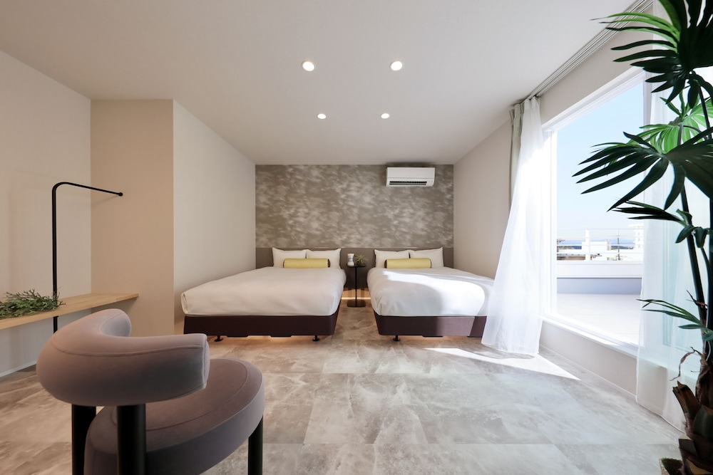 Crystal Villa SHIRARAHAMA BEACH view 4