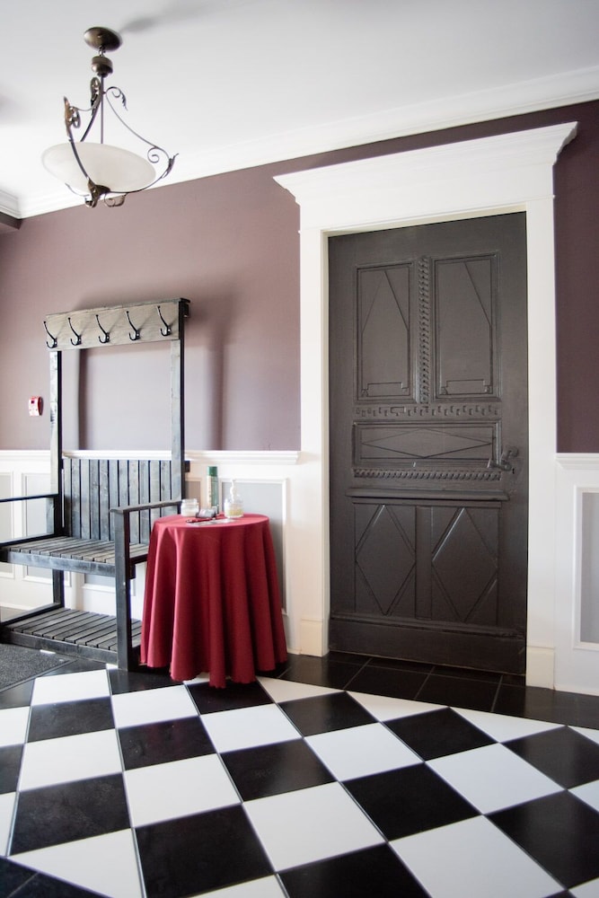Maryhill Inn