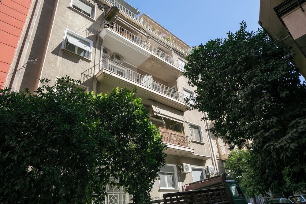 Elysia - 2-Br Apt & Balcony in Athens