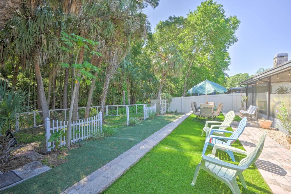 Tampa Home w/ Hot Tub ~ 15 Mi to Downtown!
