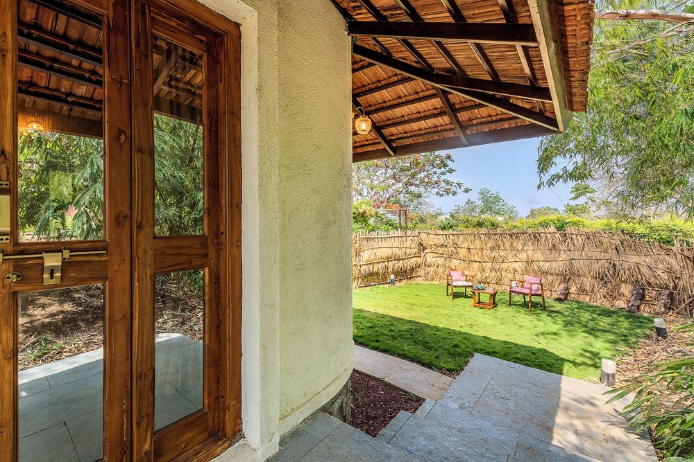 Cosmicstays Joshet Farmstay