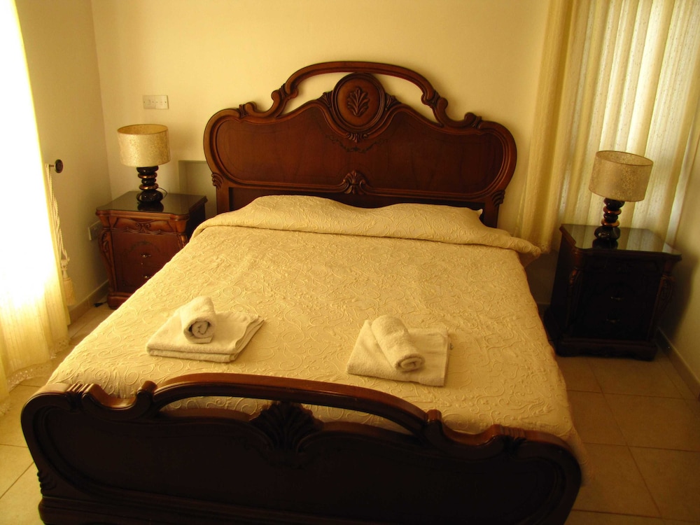 Webooking Knossos Villa