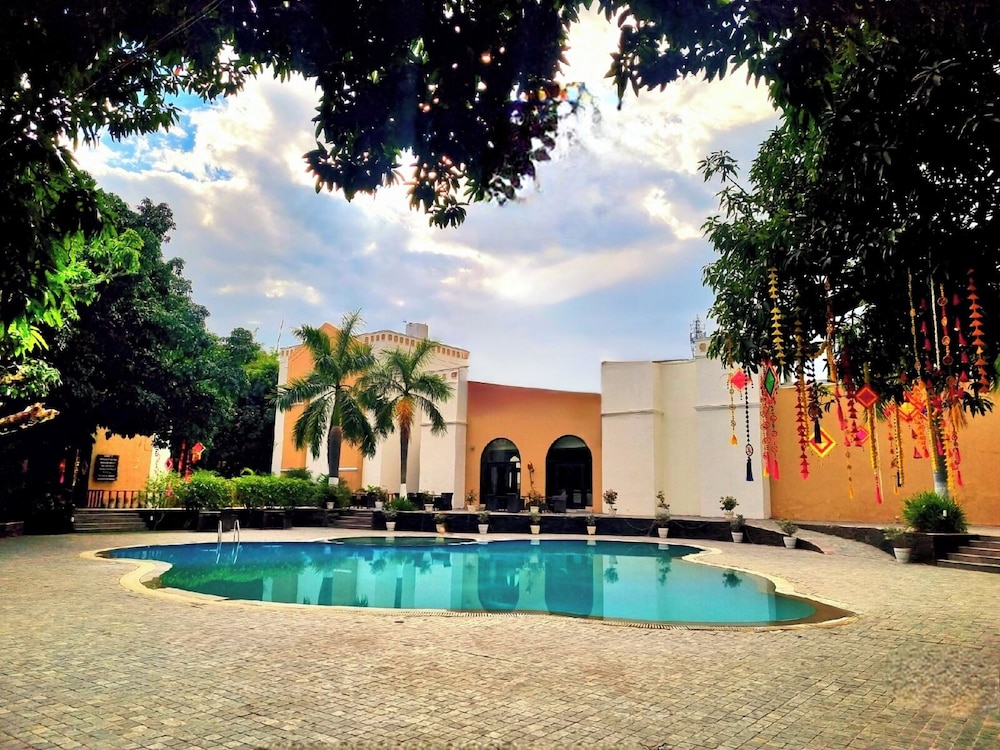The Hridayesh SPA Wilderness Resort