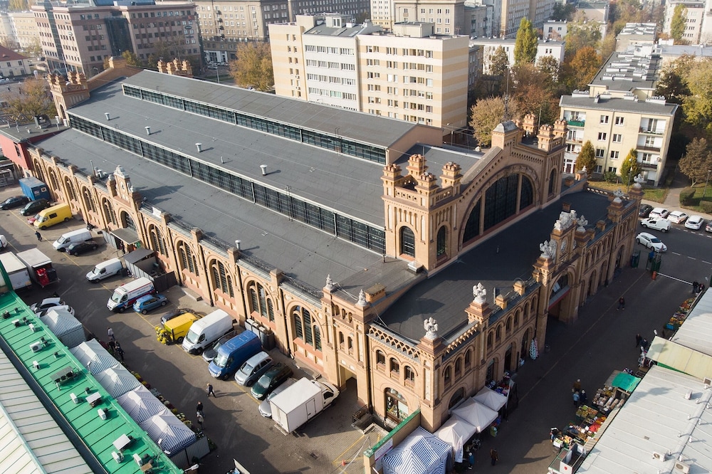 ShortStayPoland Plac Mirowski view 4