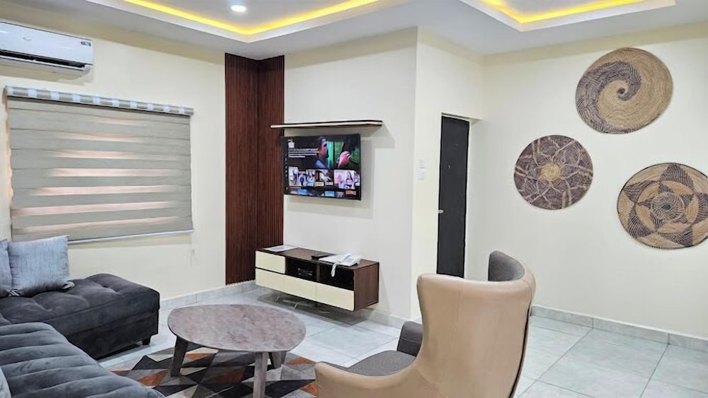 Tiara's Shortlet Apartment
