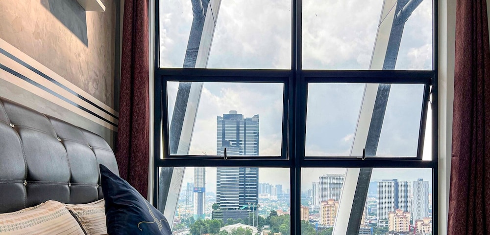 Arte Mont Kiara Luxury Suite by Stay Hub