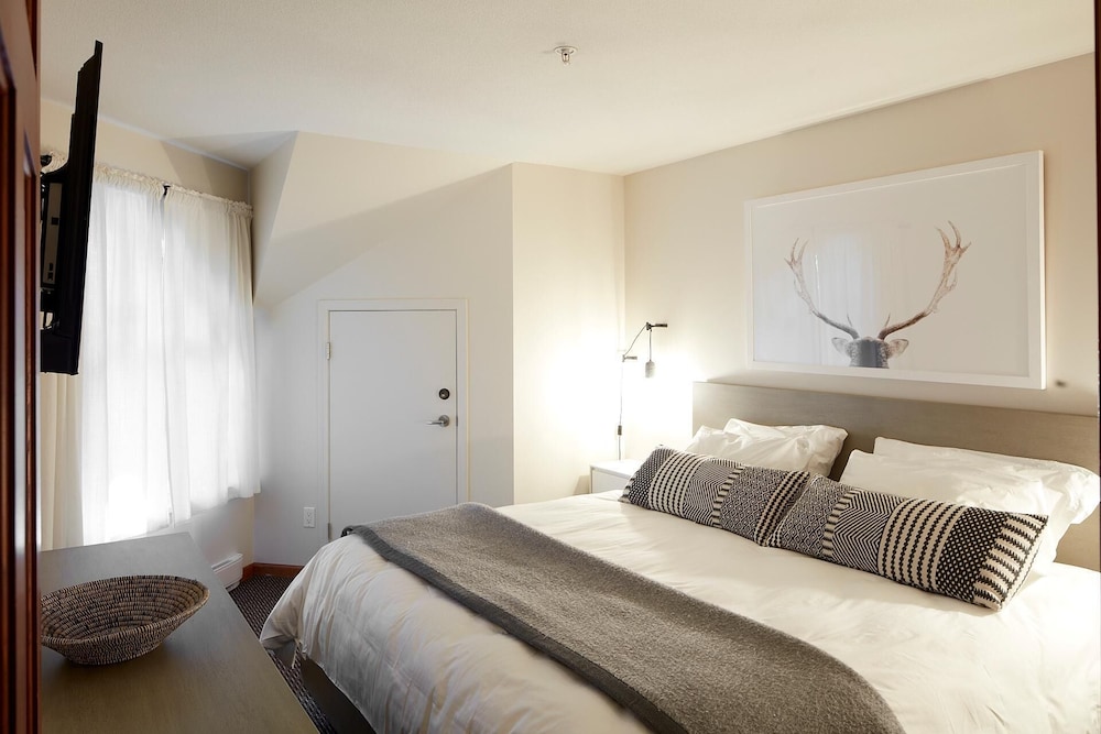 70 Lagoons - Image 3