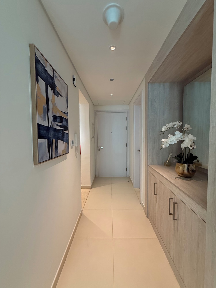 Highend Ultra Luxury with Rooftop Pool