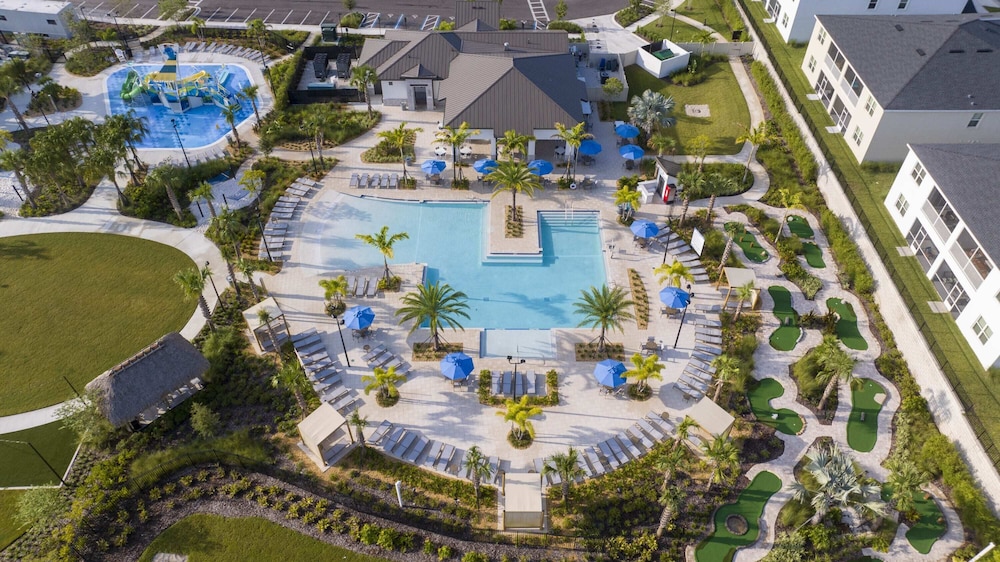 Stunning 4 Bd w/ Pool Close to Disney at Champions Gate 1158 - Image 3